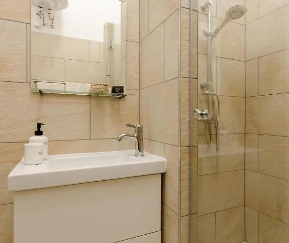 Appartement Cosy In Party District Ak20s Budapest