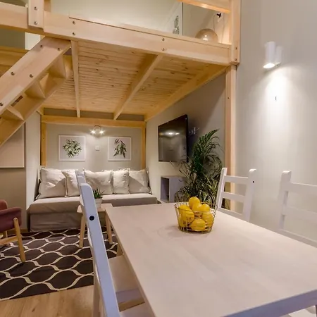 Cosy In Party District Ak20s Apartment *
